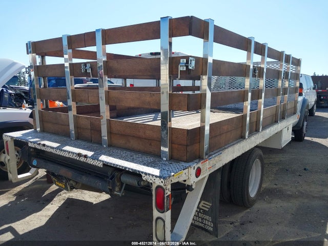 Ford F-450 Chassis Xl 2015 1FDUF4GY4FED29388 Image 4