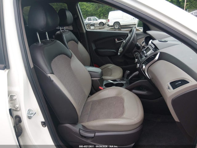 45212931 :رقم المزاد ، KM8JU3AC7DU605842 vin ، 2013 Hyundai Tucson Gls مزاد بيع