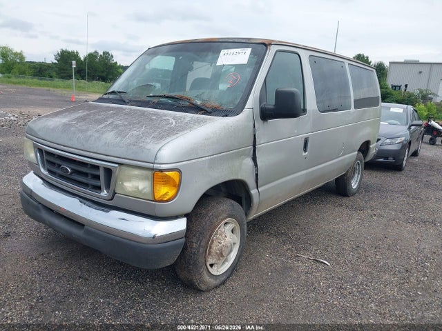 Продажа на аукционе авто 2003 Ford E-350 Super Duty Chateau/xl/xlt, vin: 1FBNE31LX3HB27950, номер лота: 45212971