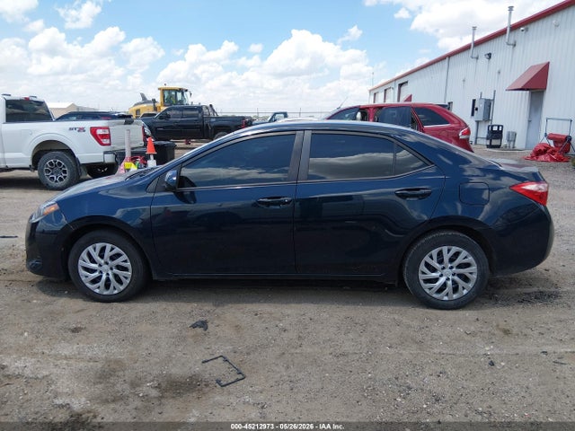 Toyota COROLLA LE 2018 5YFBURHE4JP797118 Image 14