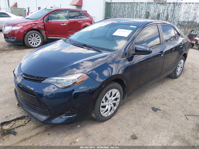 Toyota COROLLA LE 2018 5YFBURHE4JP797118 Image 2
