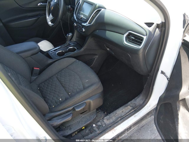 2GNAXKEXXJ6309766 Chevrolet EQUINOX LT