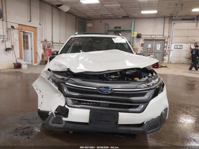2025 Subaru Forester Limited მანქანა იყიდება აუქციონზე, vin: JF2SLDRC6SH617638, აუქციონის ნომერი: 45212981