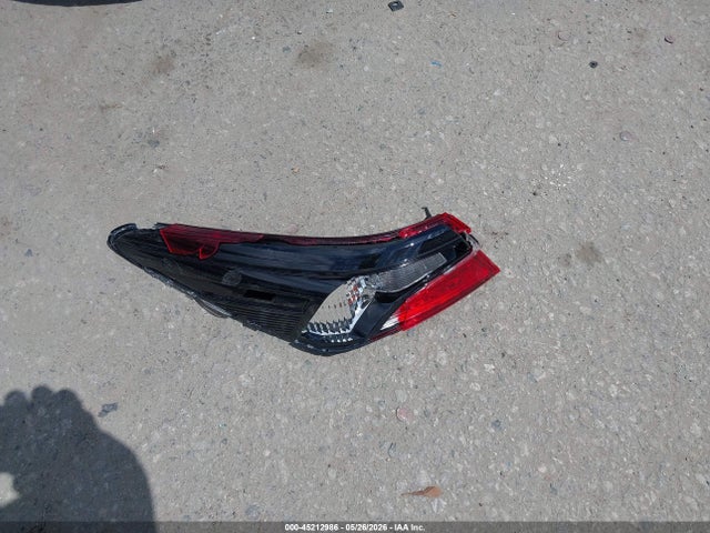 4T1G11AK2RU878323 Toyota CAMRY SE