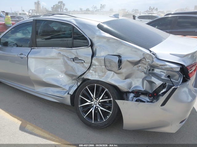 4T1G11AK2RU878323 Toyota CAMRY SE