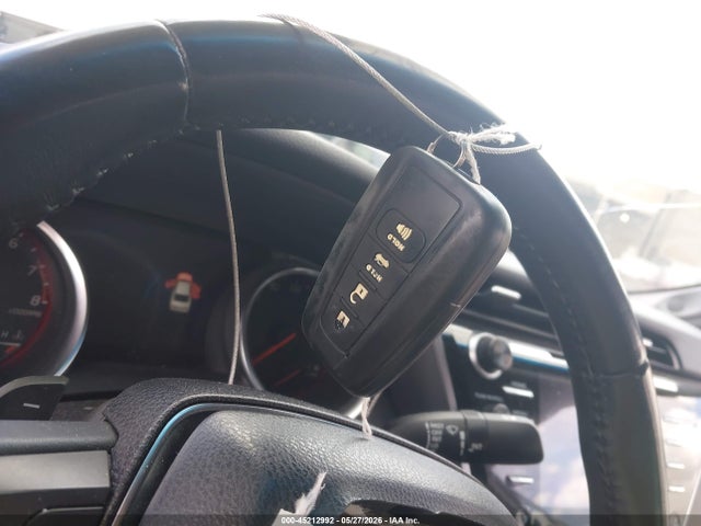 4T1B61HK2JU052206 Toyota CAMRY XSE