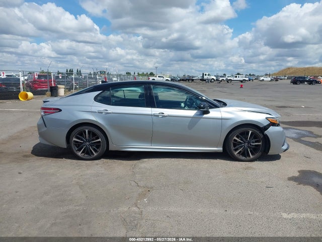 4T1B61HK2JU052206 Toyota CAMRY XSE