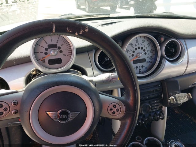 Продаж на аукціоні авто 2006 Mini Cooper, vin: WMWRC33576TK94217, номер лоту: 45213010