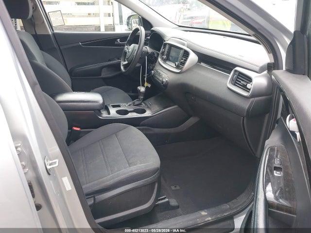 45213023 :رقم المزاد ، 5XYPG4A37KG448260 vin ، 2019 Kia Sorento 2.4l Lx مزاد بيع