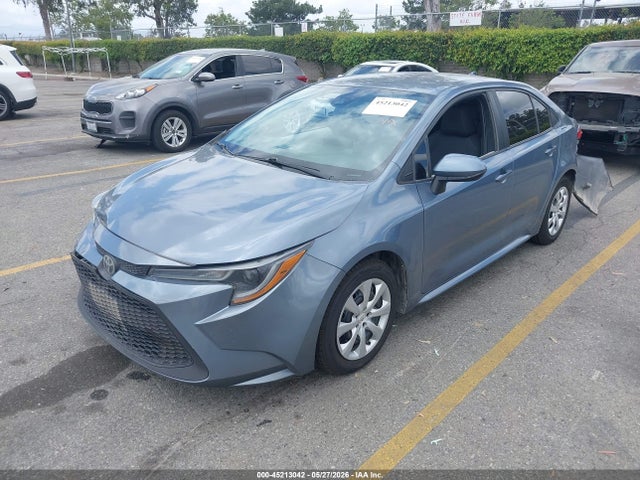 Продажа на аукционе авто 2021 Toyota Corolla Le, vin: 5YFEPMAE9MP149599, номер лота: 45213042