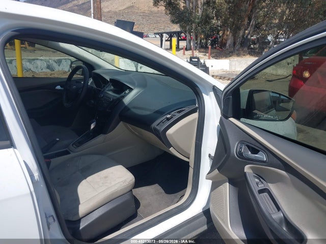 2018 Ford Focus Se მანქანა იყიდება აუქციონზე, vin: 1FADP3K21JL230617, აუქციონის ნომერი: 45213073