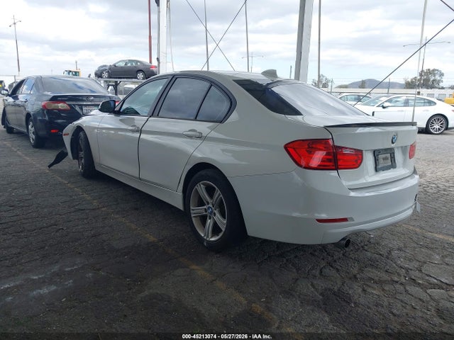 WBA3B1C51EP679261 BMW 320i