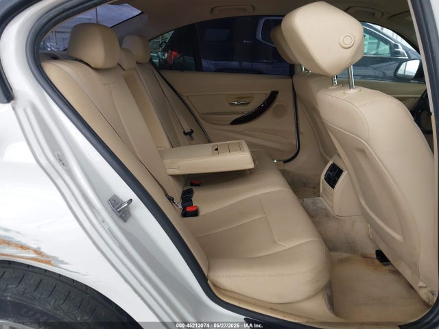 WBA3B1C51EP679261 BMW 320i