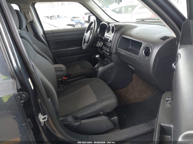 45213084 :رقم المزاد ، 1C4NJRBB5FD231418 vin ، 2015 Jeep Patriot Sport مزاد بيع