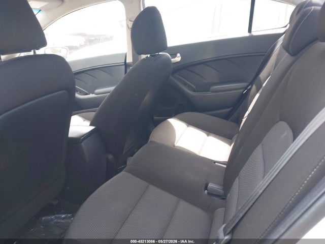 KIA FORTE LX 2017 3KPFK4A76HE066188 Image 16