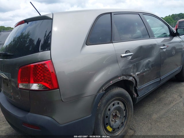 2011 Kia Sorento Lx მანქანა იყიდება აუქციონზე, vin: 5XYKT3A12BG075353, აუქციონის ნომერი: 45213097