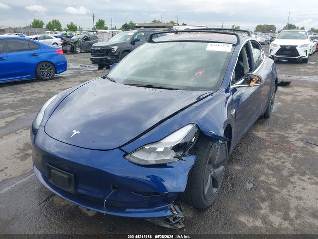 Tesla Model 3 Long Range/performance 2018 5YJ3E1EB3JF105181 Image 2