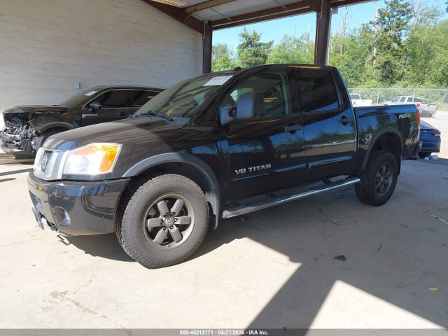 Nissan Titan Pro-4x 2014 1N6AA0EC6EN519825 Image 2