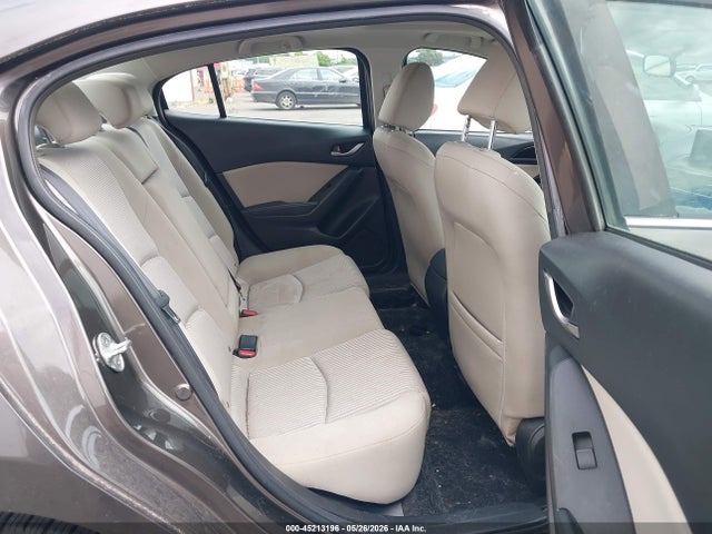 3MZBM1V73FM159378 Mazda Mazda3 I Touring