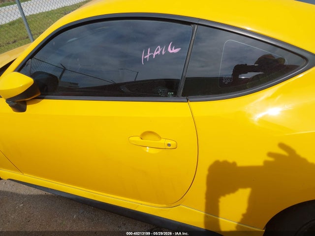 45213199 :رقم المزاد ، JF1ZNAA14F8706894 vin ، 2015 Scion Fr-s Release Series مزاد بيع