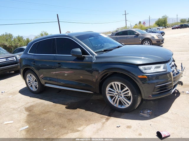WA1BNAFY0J2142765 Audi Q5 2.0t Premium/2.0t Tech Premium