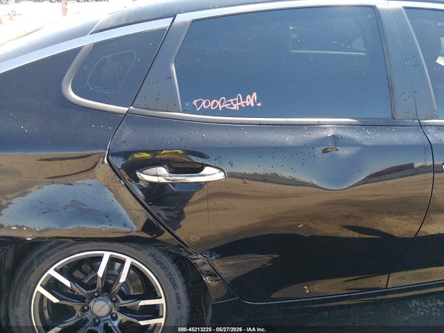 KIA Optima Lx 2018 5XXGT4L33JG182585 Image 8
