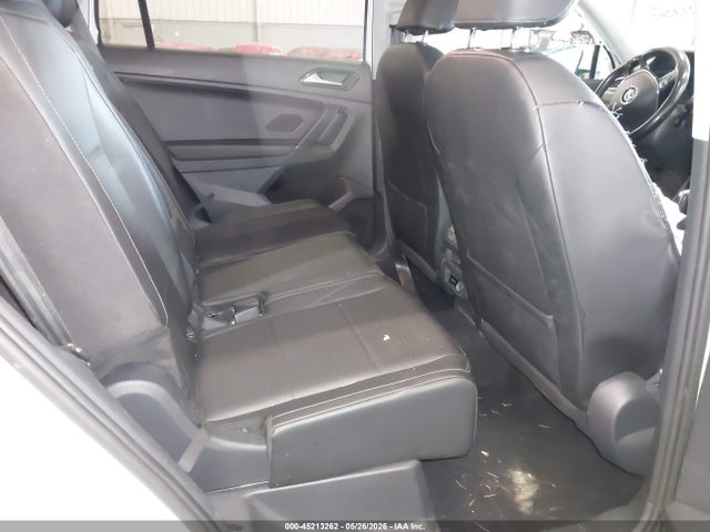 Продаж на аукціоні авто 2018 Volkswagen Tiguan 2.0t Se/2.0t Sel, vin: 3VV2B7AX3JM154807, номер лоту: 45213262