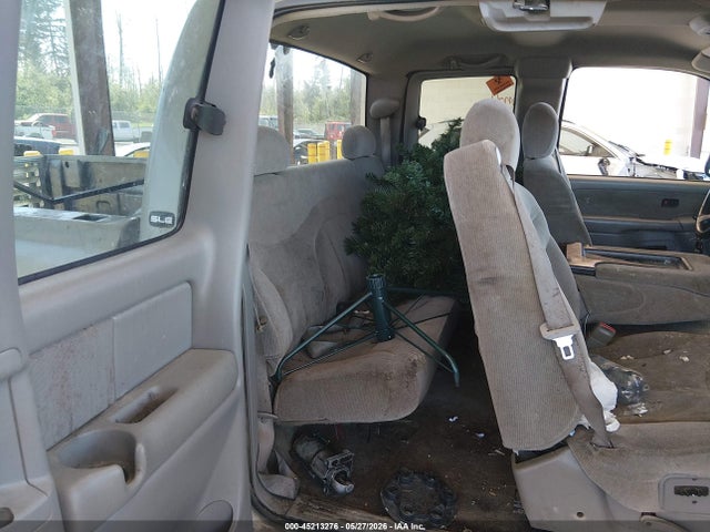 45213276 :رقم المزاد ، 1GTEK19TXYZ255085 vin ، 2000 Gmc Sierra 1500 Sle مزاد بيع