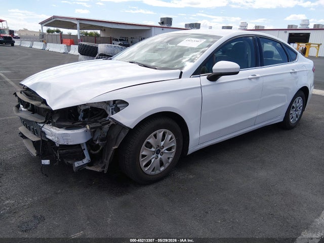 Ford FUSION S 2019 3FA6P0G77KR284471 Image 2