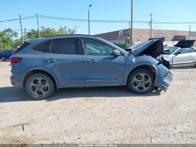 Продажа на аукционе авто 2023 Ford Escape St-line Select, vin: 1FMCU9NZ9PUA46454, номер лота: 45213308