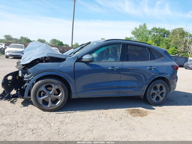 Продажа на аукционе авто 2023 Ford Escape St-line Select, vin: 1FMCU9NZ9PUA46454, номер лота: 45213308
