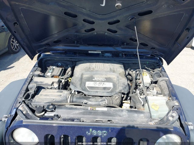 45213309 :رقم المزاد ، 1C4HJWDG0DL623195 vin ، 2013 Jeep Wrangler Unlimited Sport مزاد بيع