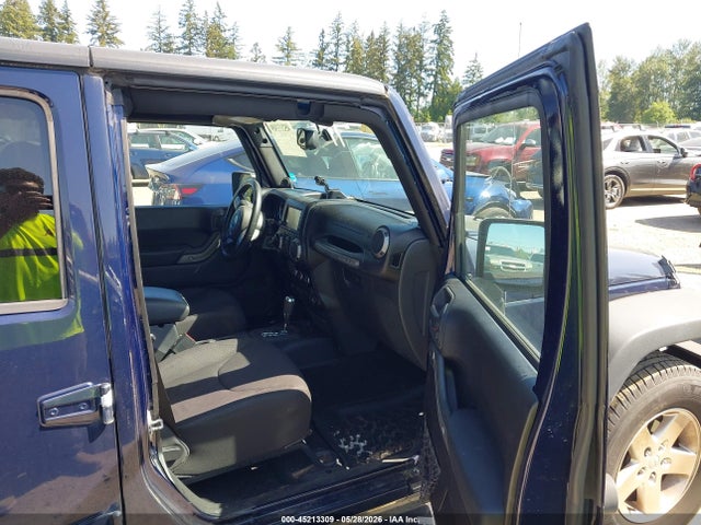 45213309 :رقم المزاد ، 1C4HJWDG0DL623195 vin ، 2013 Jeep Wrangler Unlimited Sport مزاد بيع