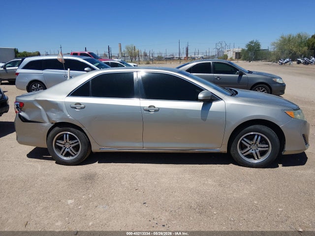 4T4BF1FK0ER442669 Toyota CAMRY LE