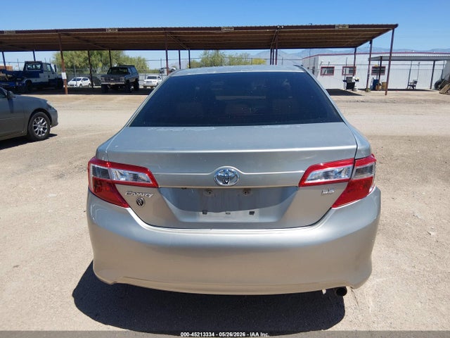4T4BF1FK0ER442669 Toyota CAMRY LE