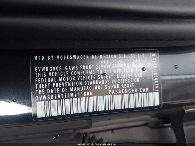 Volkswagen Beetle 2.0t Dune 2018 3VWSD7AT7JM711866 Image 9