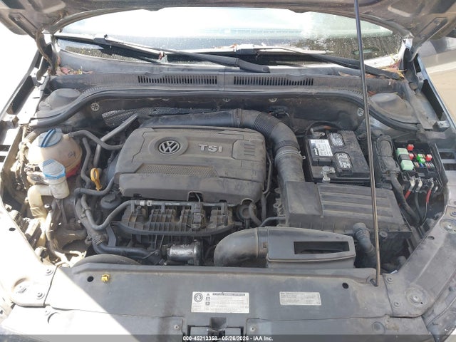 3VWD17AJXFM260519 Volkswagen Jetta 1.8t Se