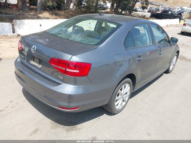 3VWD17AJXFM260519 Volkswagen Jetta 1.8t Se