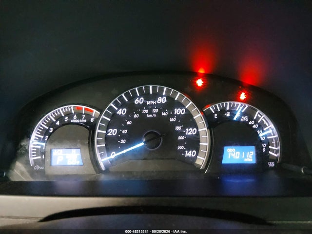 45213381 :رقم المزاد ، 4T1BF1FKXEU439594 vin ، 2014 Toyota Camry Se مزاد بيع