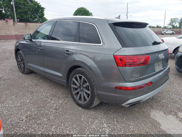 WA1LHAF70JD004215 Audi Q7 2.0t Premium