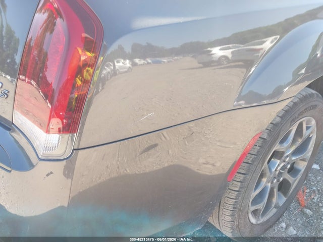 Продажа на аукционе авто 2015 Chrysler 300, vin: 2C3CCAGG1FH932259, номер лота: 45213475