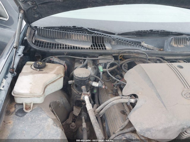45213494 :رقم المزاد ، 1LNHM82W8YY923617 vin ، 2000 Lincoln Town Car Signature مزاد بيع