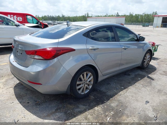 45213561 :رقم المزاد ، 5NPDH4AE4FH556299 vin ، 2015 Hyundai Elantra Se مزاد بيع