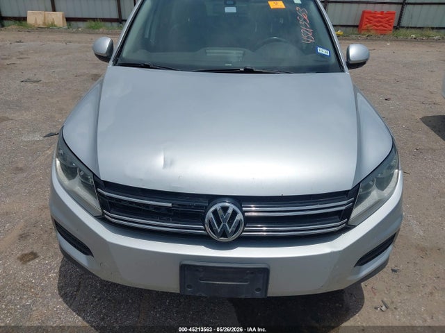 Aukcja sprzedaży 2016 Volkswagen Tiguan S, vin: WVGAV7AX4GW519940, numer aukcji: 45213563