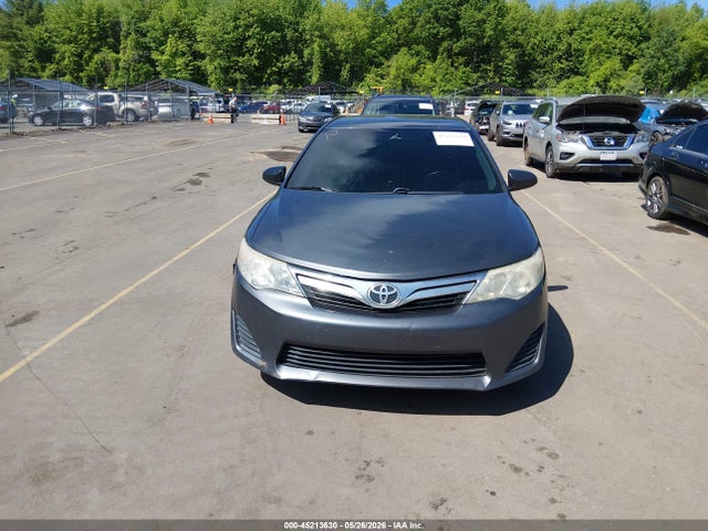 45213630 :رقم المزاد ، 4T1BF1FK8DU651182 vin ، 2013 Toyota Camry Le مزاد بيع