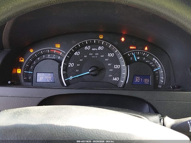 45213630 :رقم المزاد ، 4T1BF1FK8DU651182 vin ، 2013 Toyota Camry Le مزاد بيع