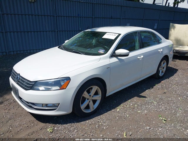 Продаж на аукціоні авто 2015 Volkswagen Passat 1.8t Limited Edition, vin: 1VWAT7A3XFC108465, номер лоту: 45213650