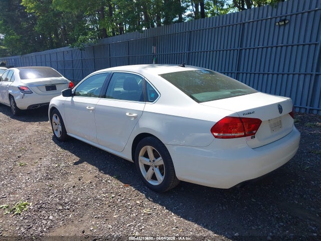 Продаж на аукціоні авто 2015 Volkswagen Passat 1.8t Limited Edition, vin: 1VWAT7A3XFC108465, номер лоту: 45213650
