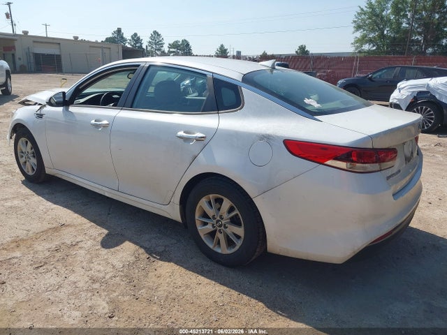 KIA Optima Lx 2016 KNAGT4L34G5119196 Image 3