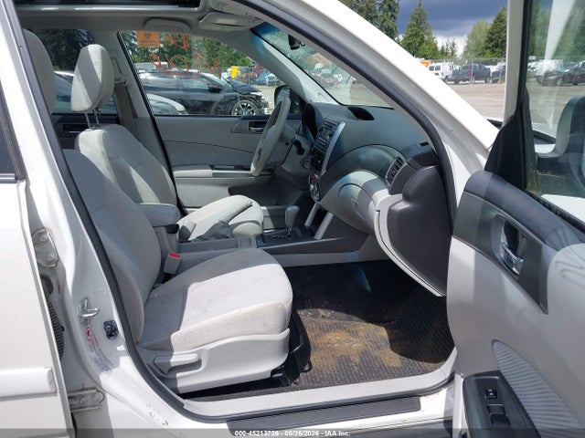 45213726 :رقم المزاد ، JF2SHADC6BH781172 vin ، 2011 Subaru Forester 2.5x Premium مزاد بيع